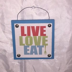 LIVE LOVE EAT ❤️ wooden sign-💙low price! 💚